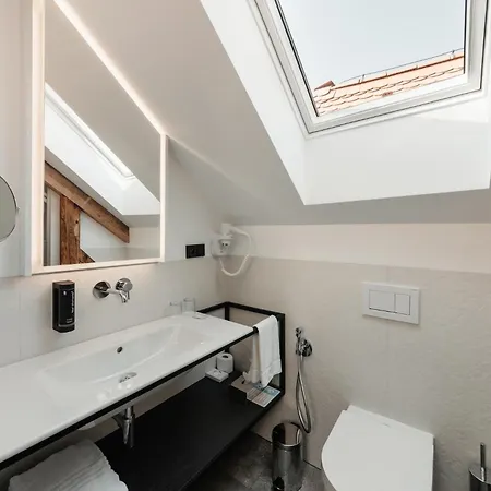 Clemar Hotel 4*