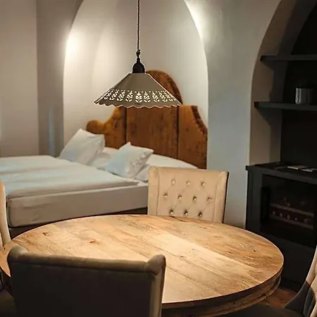 Clemar Hotel