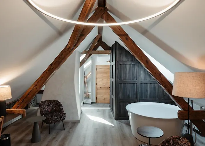 Clemar Hotel