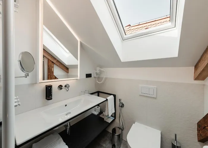 Clemar Hotel 4*